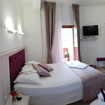 Apis Hotel Trebinje Bagian luar foto