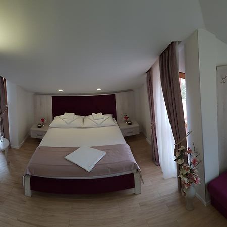 Apis Hotel Trebinje Bagian luar foto