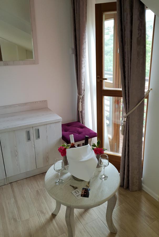Apis Hotel Trebinje Bagian luar foto