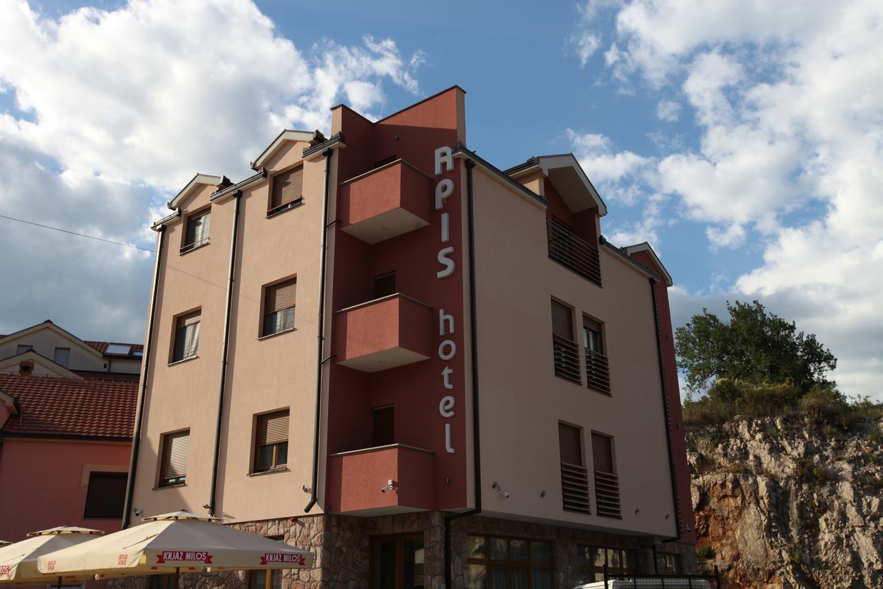 Apis Hotel Trebinje Bagian luar foto
